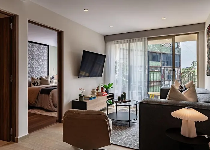 Spacious Condesa Near Cafes And Parks *