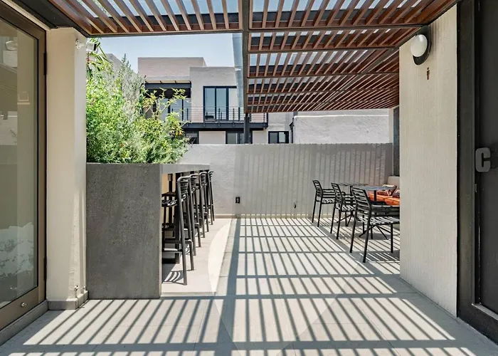 Spacious Condesa Near Cafes And Parks Mexico